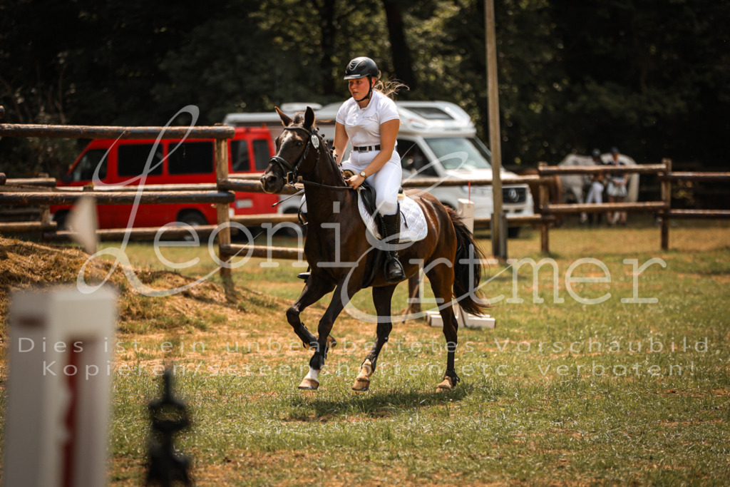 15.SaStE00287 | Leoni Ertmer Photography - Realisiert mit Pictrs.com