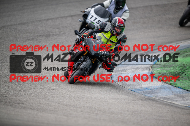 MaZZes_FotoMatrix_240702_6007705_0250 | INST