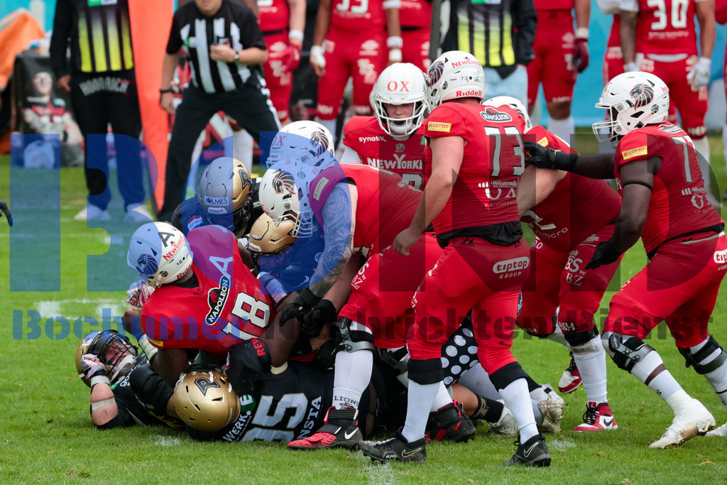 GFL: Paderborn Dolphins vs. New Yorker Lions{date} -  | {headline}(Foto: Sebastian Sendlak / BOND) - Realisiert mit Pictrs.com