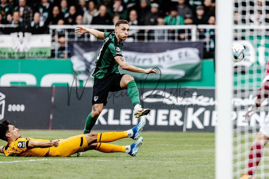 3. Liga, Saison 2023/24, 31. Spieltag: SC Preußen Münster - Dynamo Dresden | Münster, 30.03.2024: 3. Liga, 31. Spieltag, SC Preußen Münster gegen Dynamo Dresden im LVM-Preußenstadion in Münster. Foto: sportfotografie.ms | Markus Paletta - Realisiert mit Pictrs.com