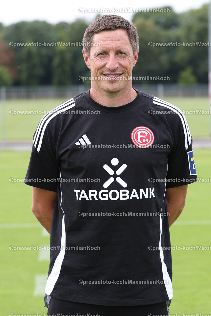 Due2BL25072401008 | Co-Trainer Jan Hoepner ; Fortuna Düsseldorf; 2. Bundesliga, Porträttermin 2024/2025