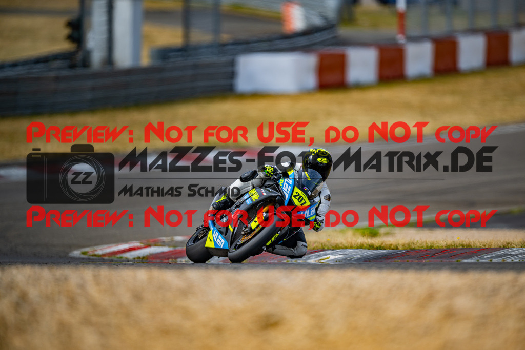 MaZZes_FotoMatrix_230719_9201 | WEISS