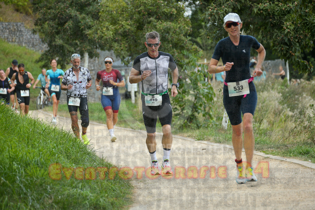 250824_1402_EX1_4722 | Sportfotografie im Rhein-Sieg Kreis, Köln, Bonn, NRW, Rheinland Pfalz, Hessen, etc. Unser Tätigkeitsfeld umfasst den Laufsport vom Volkslauf über den Marathon, Duathlon, Triathon bis zum Ultralauf wie Kölnpfad Ultra oder Schindertrail.