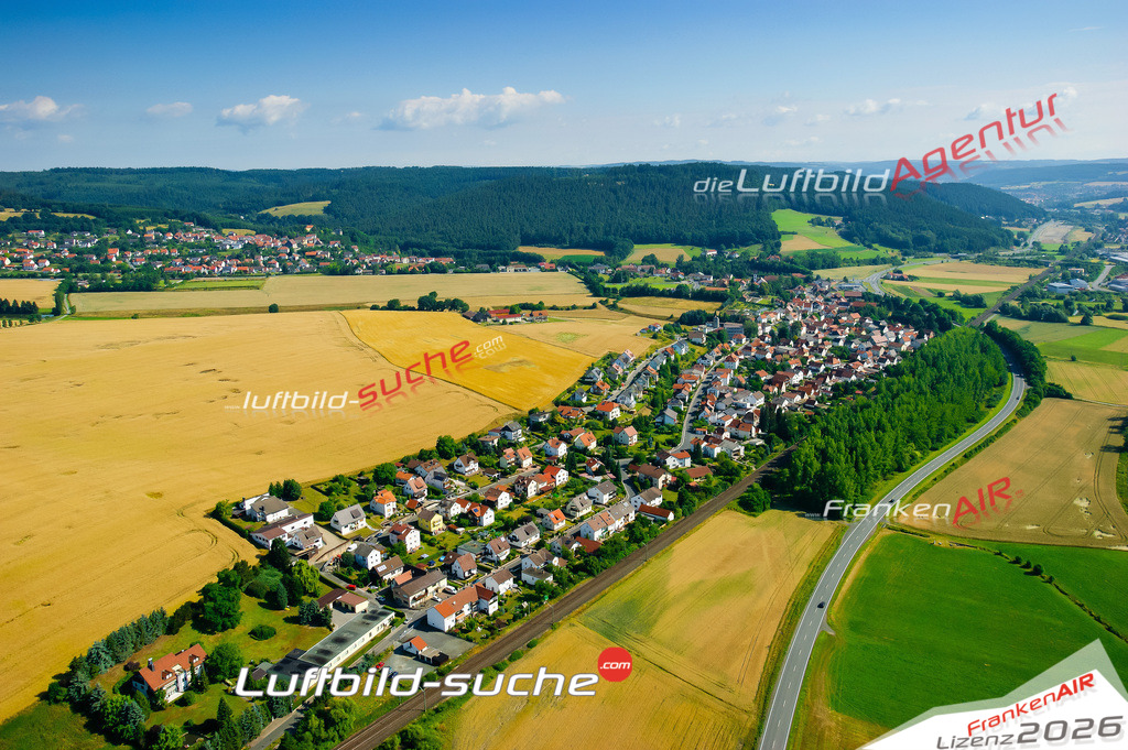 Die Luftaufnahme Johannisthal - Küps wurde vom UL-Flugzeug (keine Drohne) aus fotografiert.Hohe Druck- Auflösung-die Geschenkidee!