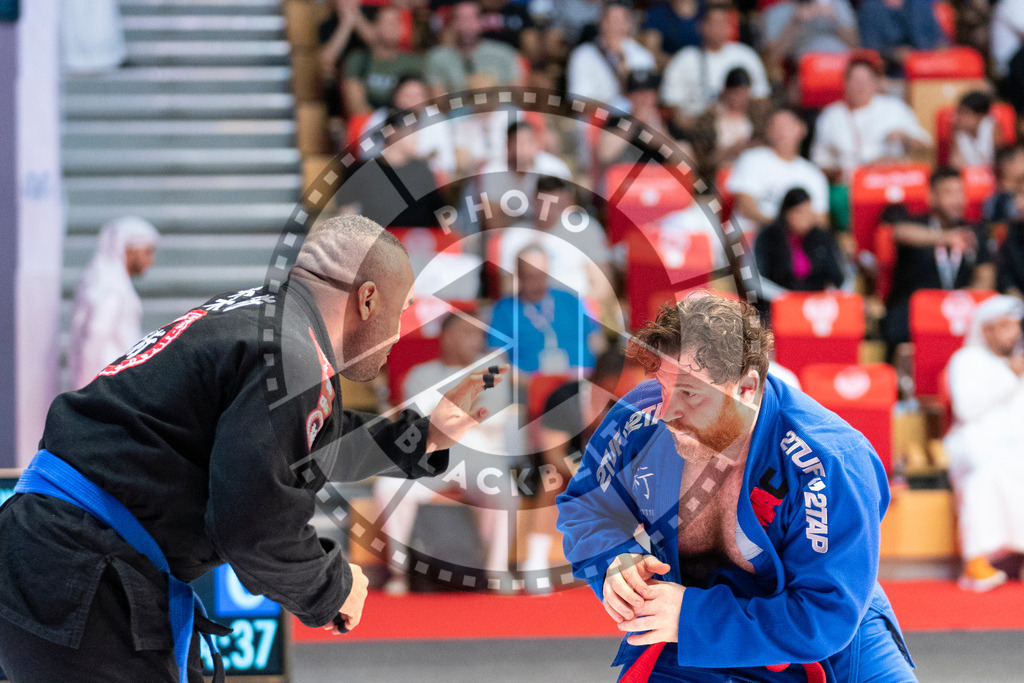 20231106PBB1900 | Fighters compete during the AJP World Master Championship in the Mubadala Arena in Abu Dhabi, Arab United Emirates, on November 6, 2023.