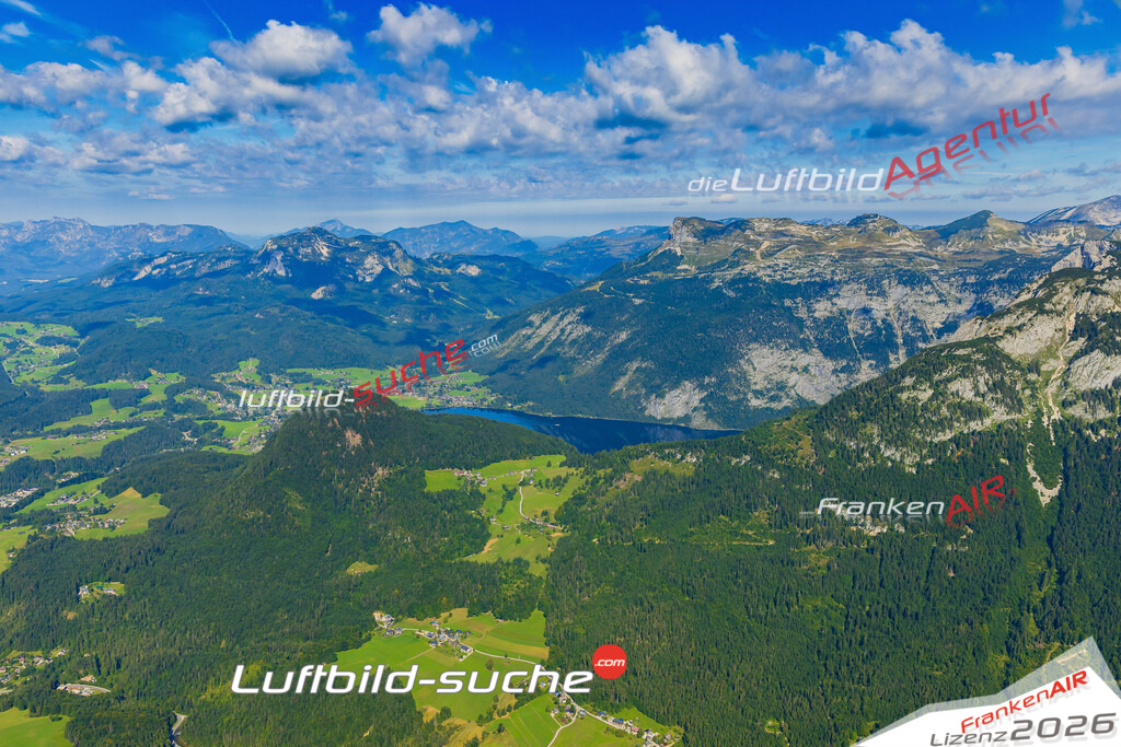 Schrägluftbild  Altausseer See  Altaussee - Das Luftbild wurde 2025 vom UL-Flugzeug heraus erstellt ( keine Drohne ) - Hochauflösende Luftaufnahme -Nicht vergleichbar mit Google Maps oder Satelittenbilder- Die Geschenkidee !Mit Lizenz und Bildrechte bestellbar