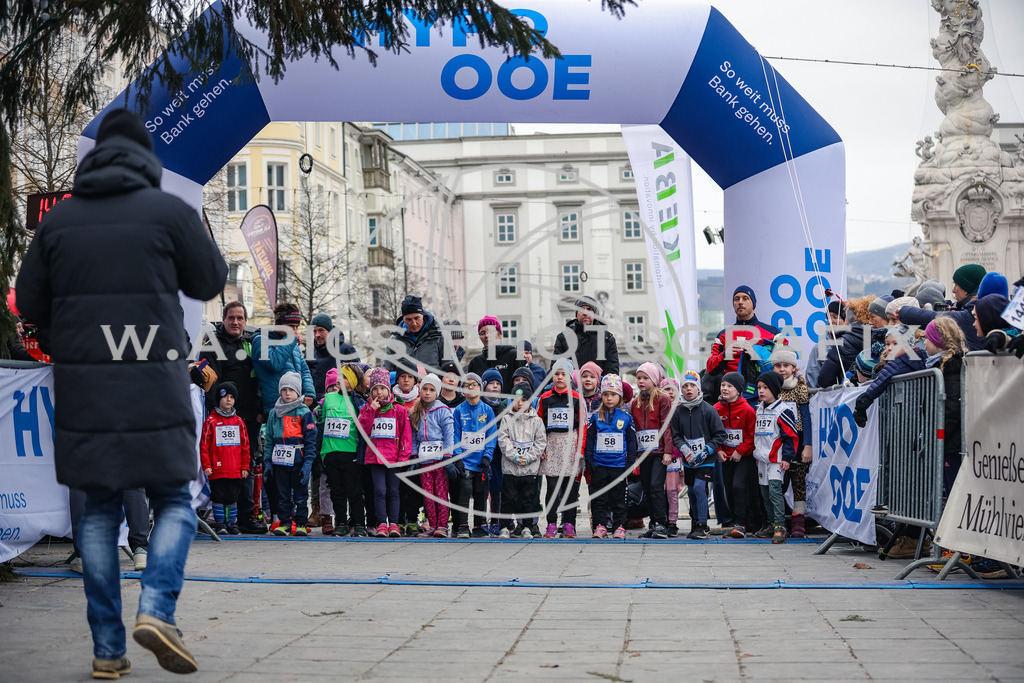 SILVESTERLAUF LINZ 25 | Linz, AUSTRIA, 31. Dezember 25, TRIRUN SILVESTERLAUF LINZ 25 , Image shows: 
Photo: WAPICS / BINDER Manuel
