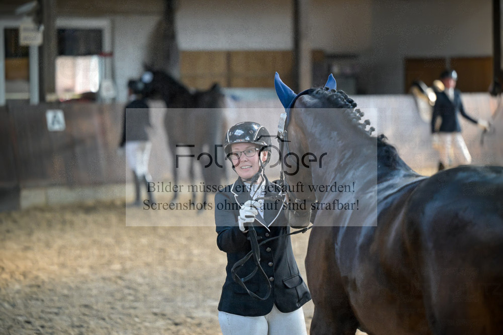 Reitturnier Voxtrup | Entdecke hochwertige Reitturnierfotos von Foto Oger. Professionell, emotional und authentisch – jetzt Lieblingsmomente im Shop bestellen.Deutschlandweite Turnierfotografie. - Realisiert mit Pictrs.com