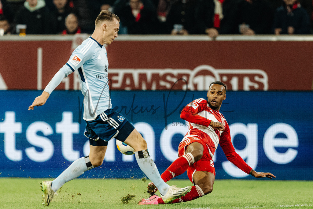 2. Bundesliga, Saison 2023/24, 25. Spieltag: Fortuna Düsseldorf - Hamburger SV | Düsseldorf, 08.03.2024: 2. Bundesliga, 25. Spieltag, Fortuna Düsseldorf gegen Hamburger SV in der Merkur Spiel-Arena in Düsseldorf. Foto: sportfotografie.ms | Markus Paletta - Realisiert mit Pictrs.com