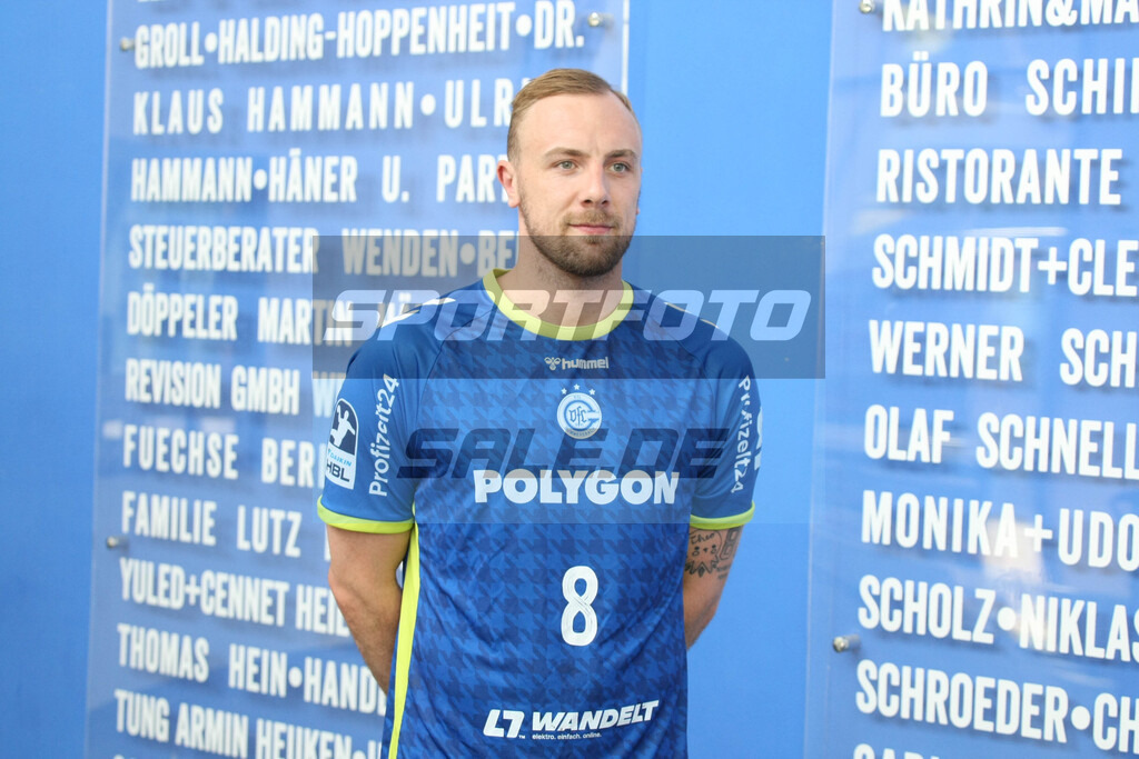VfL Gummersbach Team 25/26 | Lukas Blohme, VfL Gummersbach Team 25/26 - © Sportfoto-Sale (MK) - Realisiert mit Pictrs.com