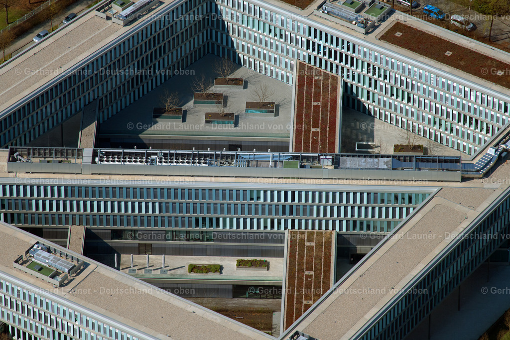 4022029 | Modernes Mediengebäude an der Dieselstrasse, Unterföhring, München