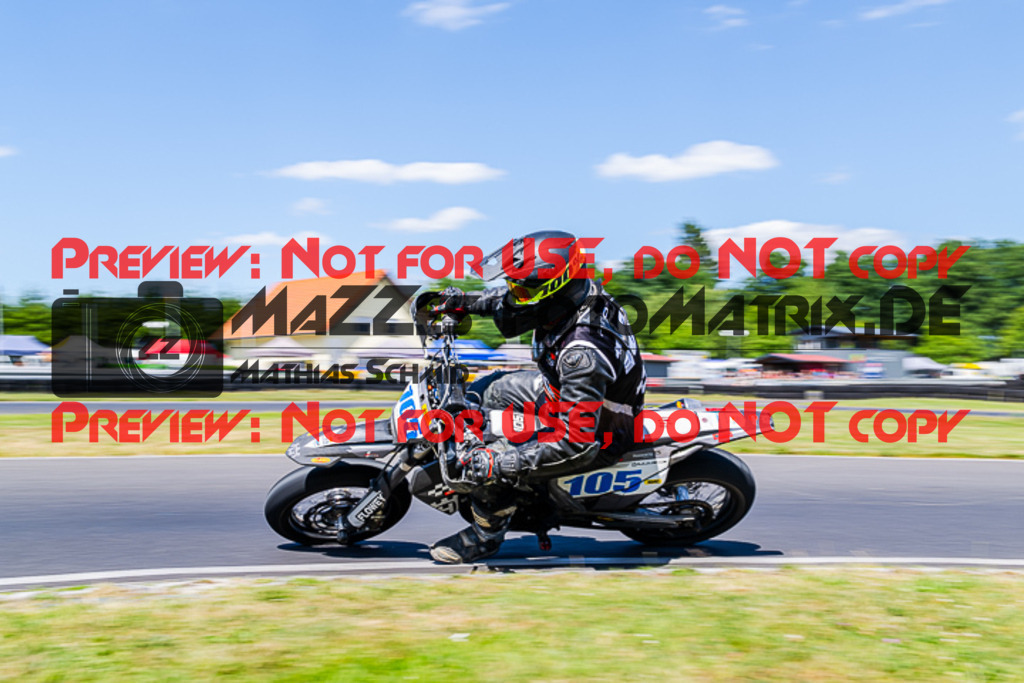 MaZZes_FotoMatrix_220702_2060 | S3