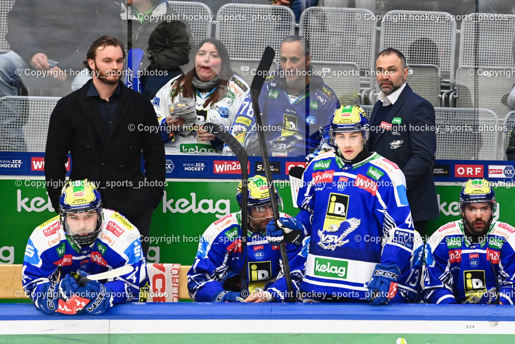 EC IDM Wärmepumpen VSV vs. Pioneers Vorarlberg | Spielerbank EC VSV, Pierre Allard Headcoach EC VSV, #9 Alexander Rauchenwald EC VSV, EC IDM Wärmepumpen VSV vs. Pioneers Vorarlberg, EC IDM Wärmepumpen VSV vs. Pioneers Vorarlberg am 22.02.2026 in Villach (Stadthalle Villach), Austria, (Photo by Bernd Stefan)