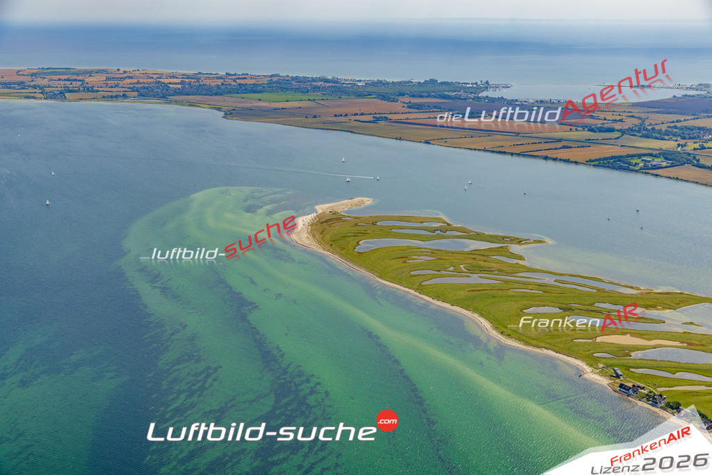 Luftaufnahme Graswarder Heiligenhafen - Die Luftaufnahme wurde 2025 vom UL-Flugzeug heraus erstellt ( ohne Drohne ) - Hochauflösende Luftaufnahme - für professionelle Ausdrucke geeignet. Die Geschenkidee !Mit Lizenz und Bildrechte bestellbar