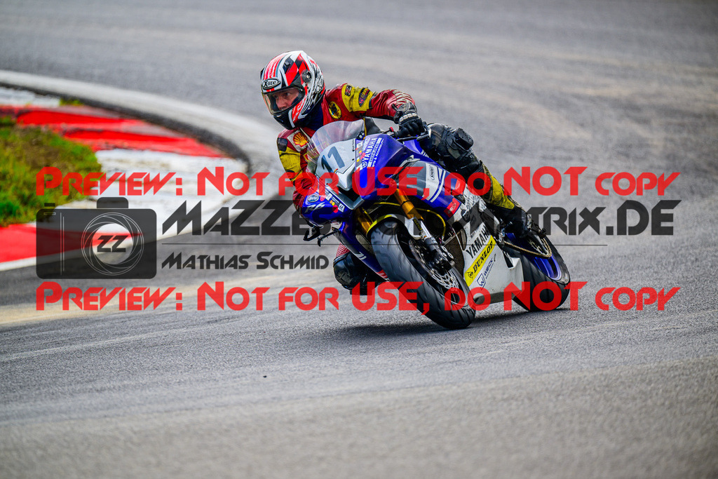 MaZZes_FotoMatrix_240910_6007705_4345 | WEISS