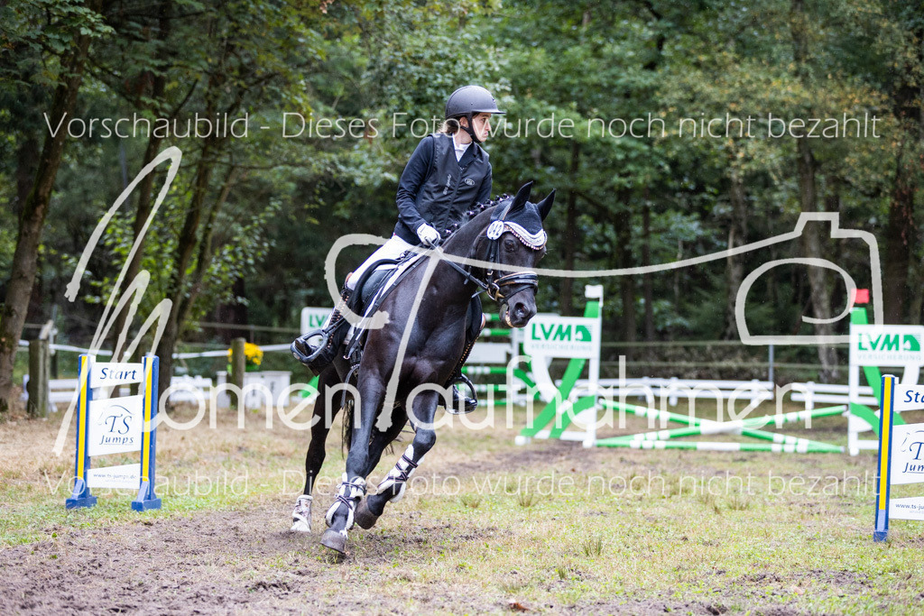 HB-JaD-021 | MomenTaufnahmen Pferdesportfotos