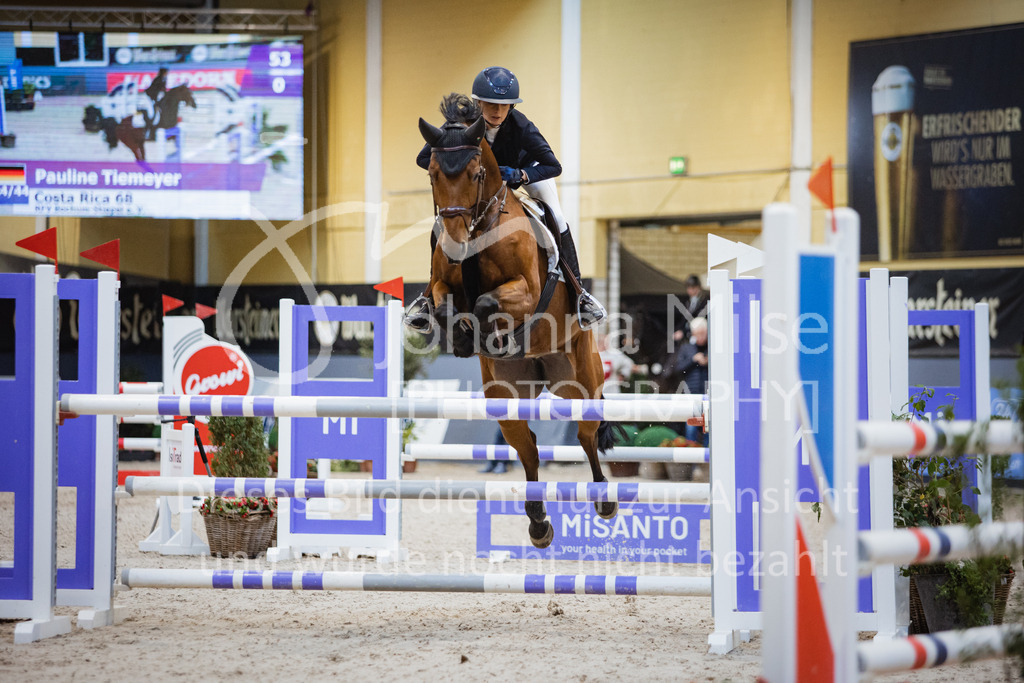 221112_Warstein_L-Spr-189 | Deine schönsten Turniermomente als professionelle Fotos! Entdecke hochwertige Pferdesport-Fotografie im Online-Shop. Jetzt Fotos finden & bestellen!