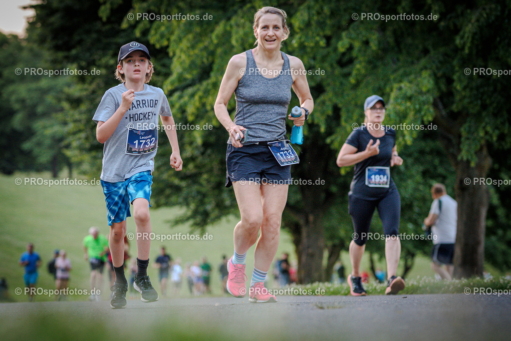 Sparda-Bank Nachtlauf Bonn; Bonn, 18.06.2025 | Impressionen vom Sparda-Bank Nachtlauf Bonn am 18.06.2025 in Bonn (Nordrhein-Westfalen). 