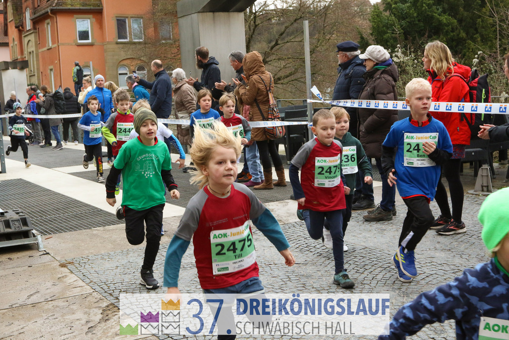 AOK JuniorCup 400m | 3Koenigslauf 2023 - Realisiert mit Pictrs.com