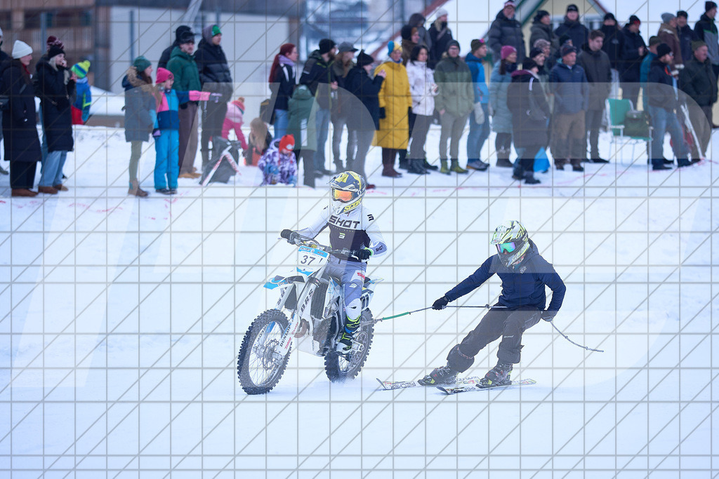 11. Holzknecht Skijöring | Skijöring am 24.01.2026: 11. Holzknecht Skijöring in Gosau am Dachstein, Oberösterreich, ÖsterreichFoto: © 2026 Martin Bihounek | mb-creative.eu