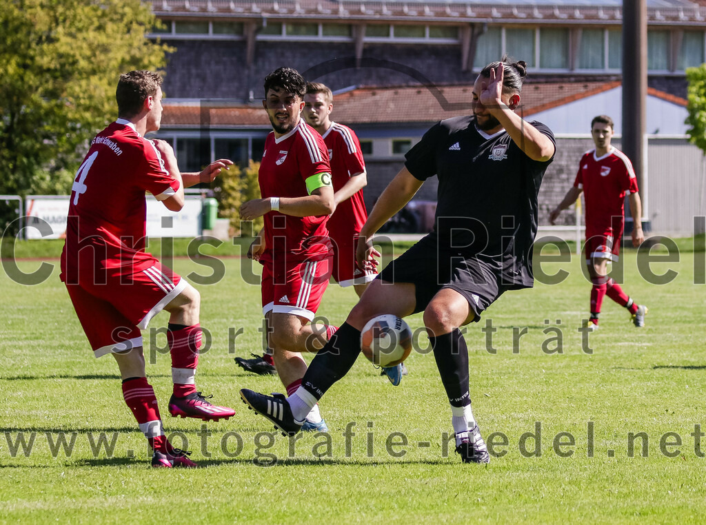 2023-09-02_018_SG_Markt_Schwaben_II_gegen_SV_Internationale_Taufkirchen_II | Markt Schwaben, Deutschland, 02.09.2023:
Fußball, C-Klasse 2023 / 2024, 3. Spieltag, (SG) Markt Schwaben II gegen SV Internationale Taufkirchen II, Endergebnis: 6:2

Johannes Schwab (SG Markt Schwaben, #4), Oguz Arslan (SV Internationale Taufkirchen, #15)

Foto: Christian Riedel / fotografie-riedel.net