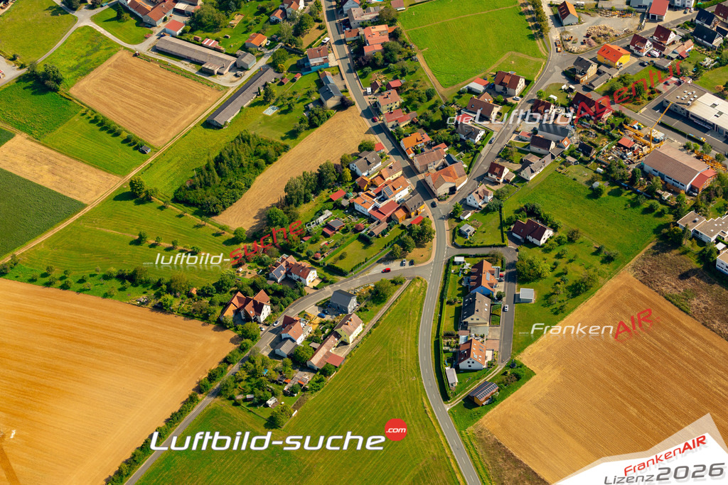 Das Luftbild zeigt : Eltingshausen Oerlenbach - Die Luftaufnahme wurde 2024 vom UL-Flugzeug aus erstellt ( keine Drohne ) - Hochauflösende Luftaufnahme - Für grossformatige Ausdrucke geeignet. Die Geschenkidee !Mit Lizenz und Bildrechte bestellbar