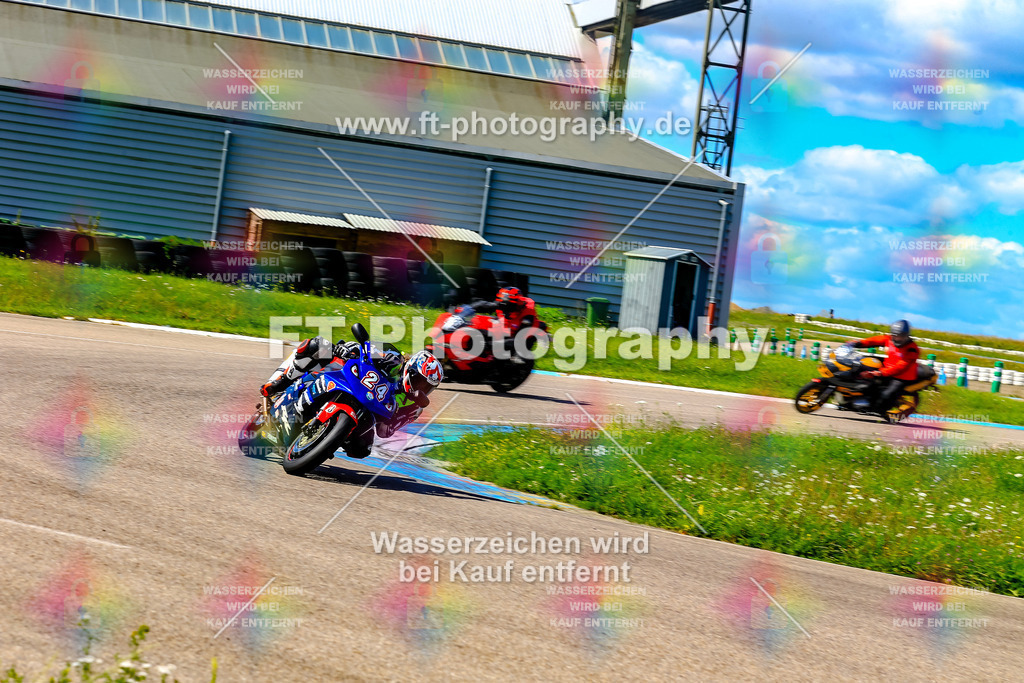 024-6141 | Hier findet Ihr Bilder von Touristenfahrten auf der Nürburgring Nordschleife oder von anderen Veranstaltungen die ich besucht habe. Viel Spass beim Durch Schauen 