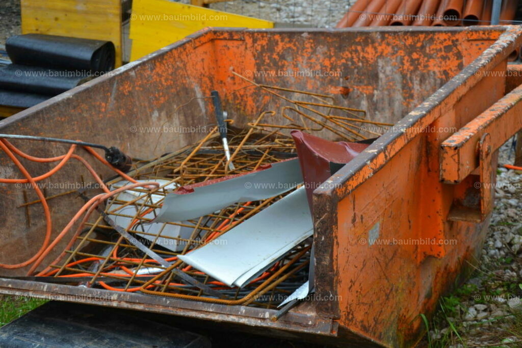 bib-lg01-baustelleneinrichtung-0098 | Nach LV-Leistungsgruppen sortierte Detailfotos über den Bau eines Hauses. Alle Hausbau-Bilder direkt vom Urheber und Autor der Website Haus-Selber-Bauen.com