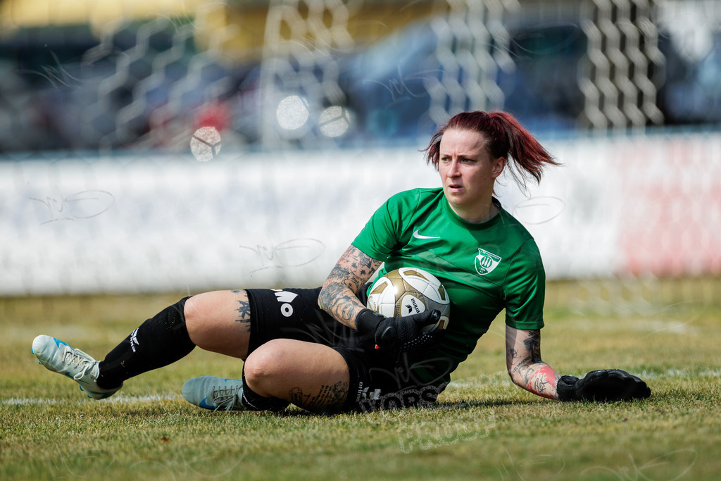 1. FC Rodewisch vs. RasenBallsport Leipzig II | Sachsenlotto Landespokal Frauen Ausscheidungsrunde 2026/27: 1. FC Rodewisch vs. RasenBallsport Leipzig II - Realisiert mit Pictrs.com