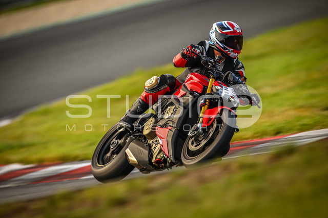0290-250910-OSL-005_290 | Deine Full-Service-Agentur für ✔️Videoproduktionen und ✔️Motorsportfotografie Jetzt Angebot anfragen!