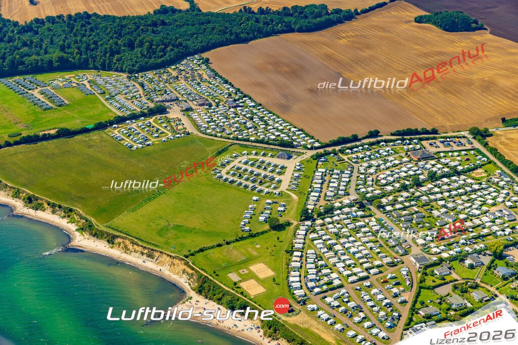 Luftaufnahme Bliesdorf Campingplatz Schashagen - Die Luftaufnahme wurde 2025 vom UL-Flugzeug heraus erstellt ( ohne Drohne ) - Hochauflösende Luftaufnahme - für professionelle Ausdrucke geeignet. Die Geschenkidee !Mit Lizenz und Bildrechte bestellbar