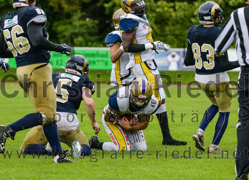2022-05-29_073_Erding_Bulls_gegen_Nuernberg_Rams | Erding, Deutschland, 29.05.2022:
Fußball, Regionalliga 2022, 5. Spieltag, Erding Bulls gegen Nürnberg Rams, Endergebnis: 10:16

Darly Schubert (Erding Bulls, #36)

Foto: Christian Riedel / fotografie-riedel.net