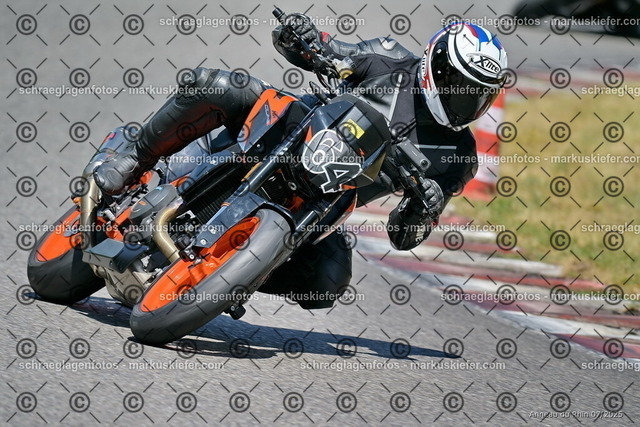 25bt04-0912 | markuskiefer.com - Realisiert mit Pictrs.com
