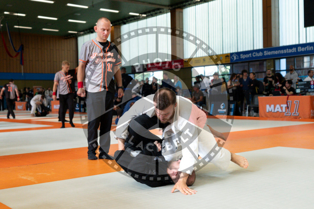 20240915PBB1489 | Athletes compete during the Grappling Industries’ grappling and Brazilian jiu-jitsu competition in Berlin, on September 15, 2024.
