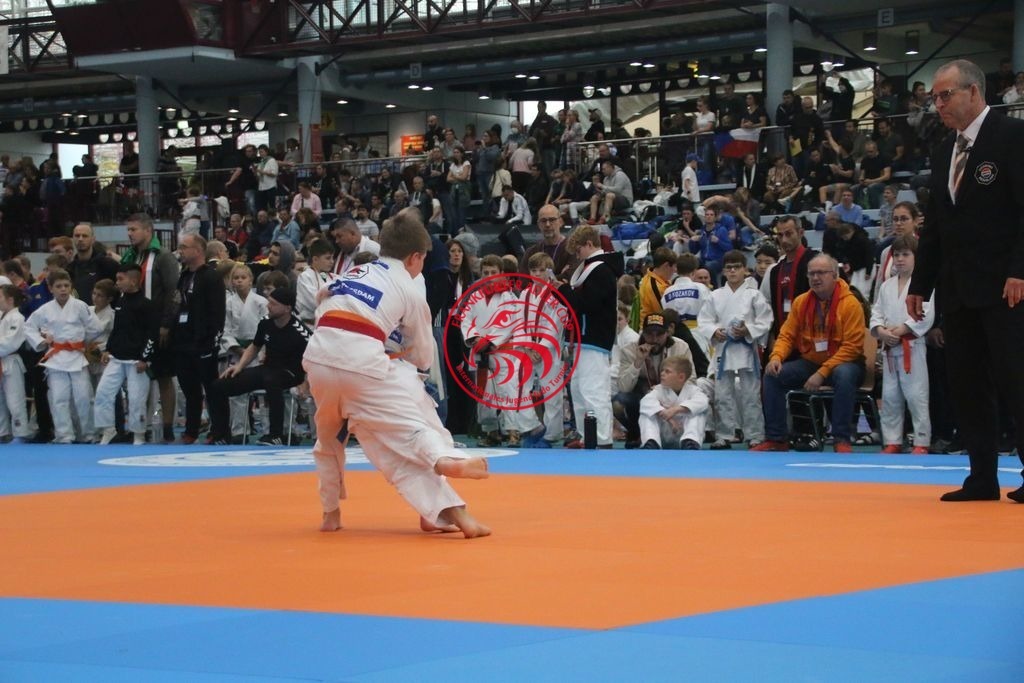 MSY-2022-10-29-7840 | Fotos vom Adler Cup - Pictures from Adler Cup

Hier findet Ihr alle Eindrücke und großen Momente der Adler Cup Wochenenden. Here you will find all impressions and great moments of the Adler Cup weekends. - Realisiert mit Pictrs.com