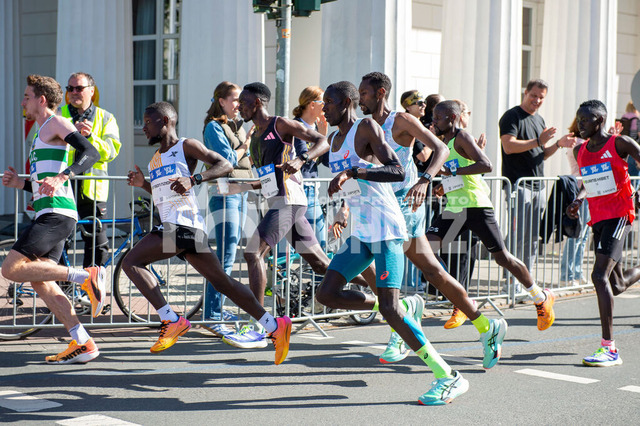 20250427-NSZ_2681 | DEU, Düsseldorf, 27.04.2025 Uniper Düsseldorf Marathon 2025 - Realisiert mit Pictrs.com
