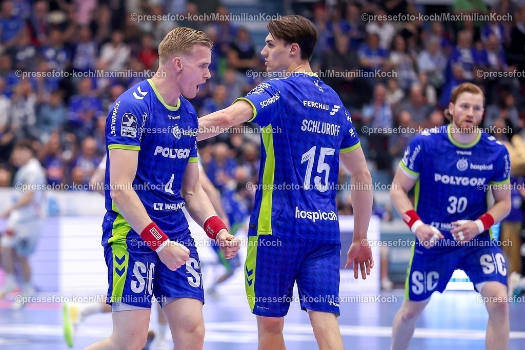 Gum30042601028 | 30.04.2026, Handball, 1. HBL, VfL Gummersbach - Frisch Auf! Göppingen, Saison 2025 / 2026 Herren, Schwalbe-Arena: Ellioi Snaer Vioarsson (VfL Gummersbach #04) jubelnd 