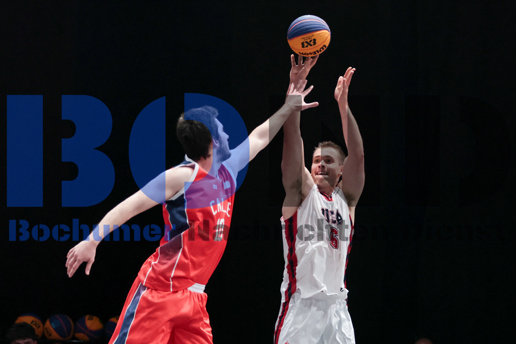 SES_TTG3X320250717-65 | bond - Realisiert mit Pictrs.com