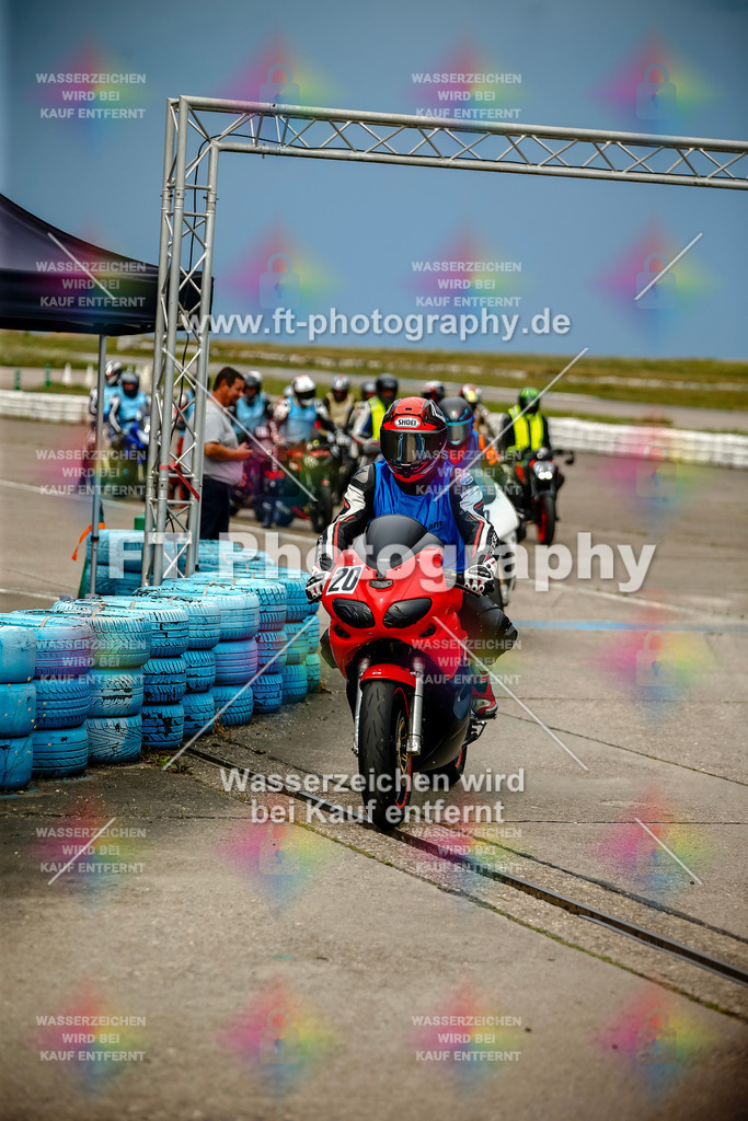 Chambley Juli-1263 | Hier findet Ihr Bilder von Touristenfahrten auf der Nürburgring Nordschleife oder von anderen Veranstaltungen die ich besucht habe. Viel Spass beim Durch Schauen 