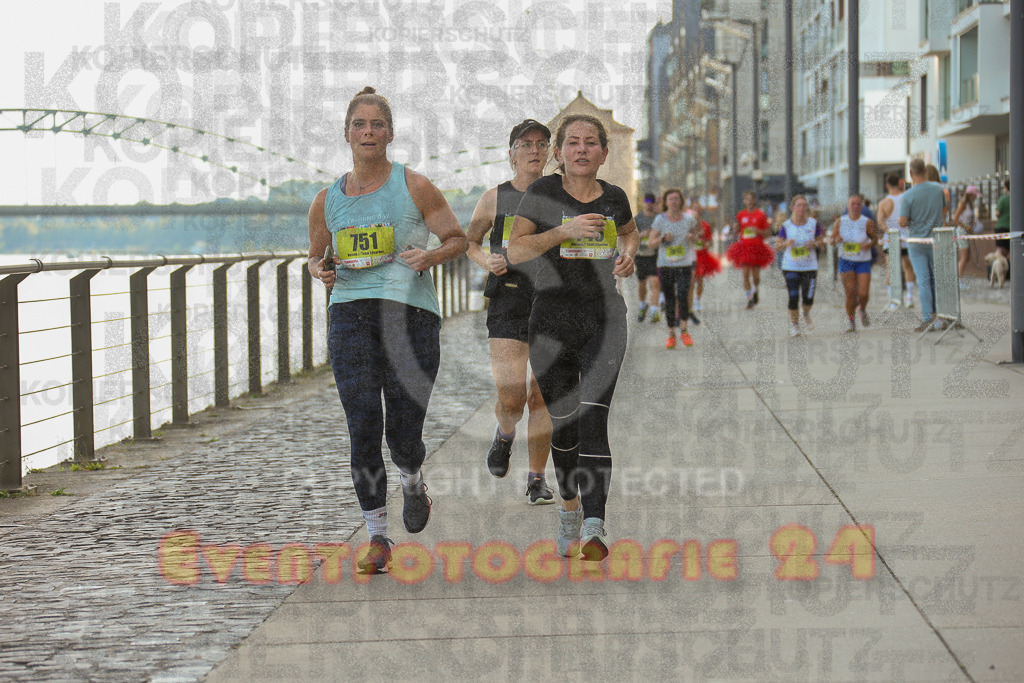 250920_1454_EX1_8177 | Sportfotografie im Rhein-Sieg Kreis, Köln, Bonn, NRW, Rheinland Pfalz, Hessen, etc. Unser Tätigkeitsfeld umfasst den Laufsport vom Volkslauf über den Marathon, Duathlon, Triathon bis zum Ultralauf wie Kölnpfad Ultra oder Schindertrail.