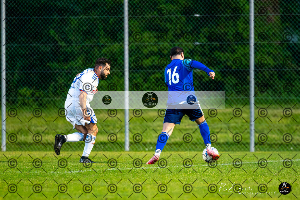 20260504_FCO-30_vs_FCM_048-79 | Sport und Naturfotografie von Roberto Esposito zeigt echte Momente Bewegung und die Schönheit der Natur. Ausdrucksstarke Bilder schaffen Emotionen.
