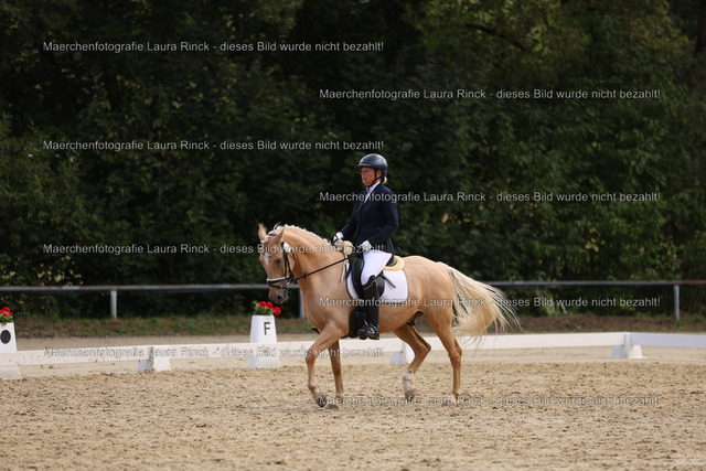 HG9A1444 | laurarinckfotografie - Realisiert mit Pictrs.com