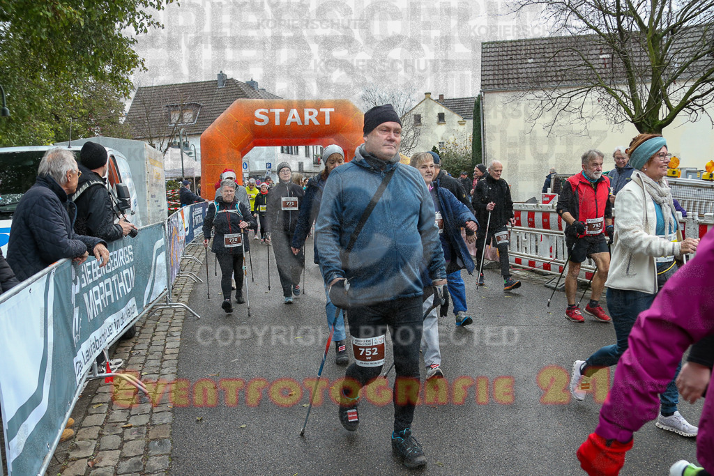 251130_1032_EX1_5128 | Sportfotografie im Rhein-Sieg Kreis, Köln, Bonn, NRW, Rheinland Pfalz, Hessen, etc. Unser Tätigkeitsfeld umfasst den Laufsport vom Volkslauf über den Marathon, Duathlon, Triathon bis zum Ultralauf wie Kölnpfad Ultra oder Schindertrail.