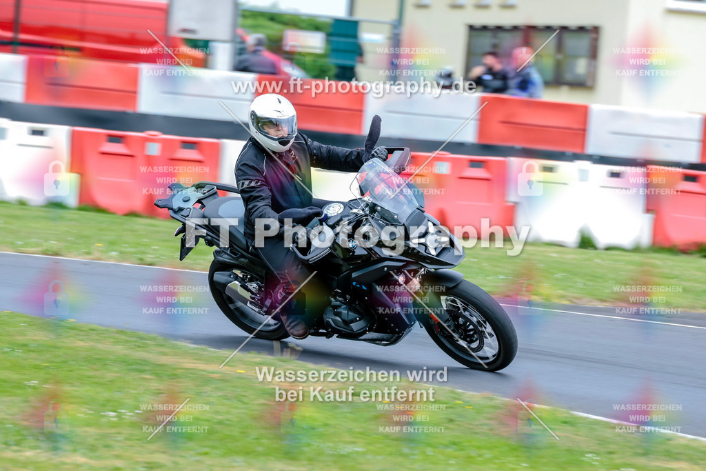 MotoTeamVBK-20565 | Hier findet Ihr Bilder von Touristenfahrten auf der Nürburgring Nordschleife oder von anderen Veranstaltungen die ich besucht habe. Viel Spass beim Durch Schauen 
