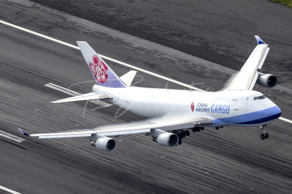 2N8A5354 | Buy high-quality aviation and travel photography prints by professional photographer Timo Breidenstein. Authentic images, professionally printed, worldwide shipping. - Realisiert mit Pictrs.com