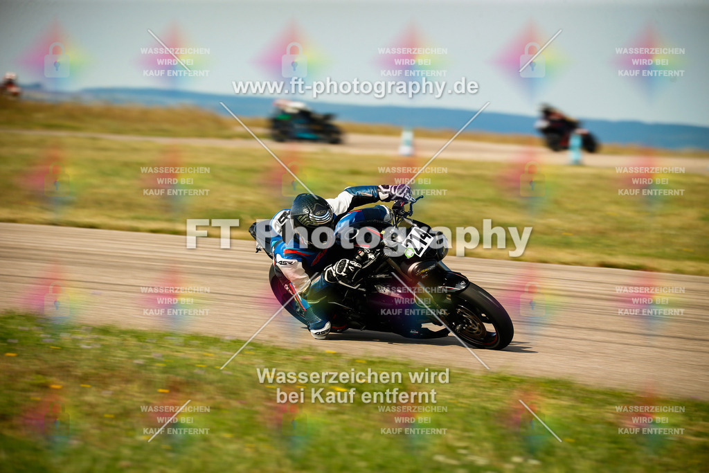 _MOT6165 | Hier findet Ihr Bilder von Touristenfahrten auf der Nürburgring Nordschleife oder von anderen Veranstaltungen die ich besucht habe. Viel Spass beim Durch Schauen 