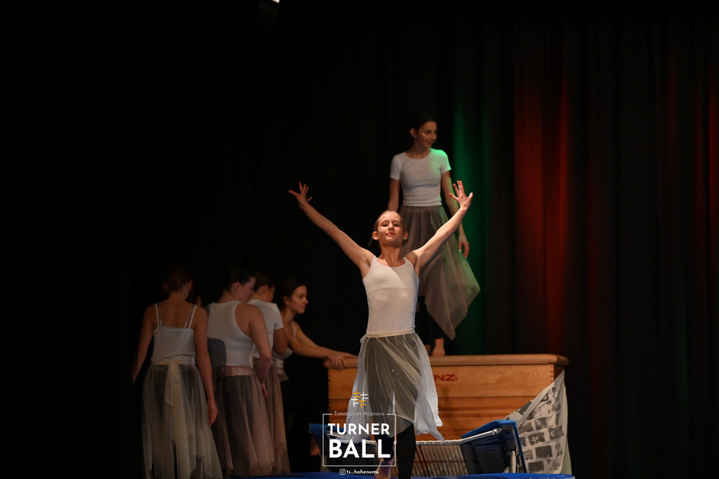 DSC_9103 | "Fussifoto.com – Ihr Ansprechpartner für hochwertige Fotografie! Entdecken Sie kreative Bilder und professionelle Dienstleistungen. Kontaktieren Sie uns für Ihre Projekte!"