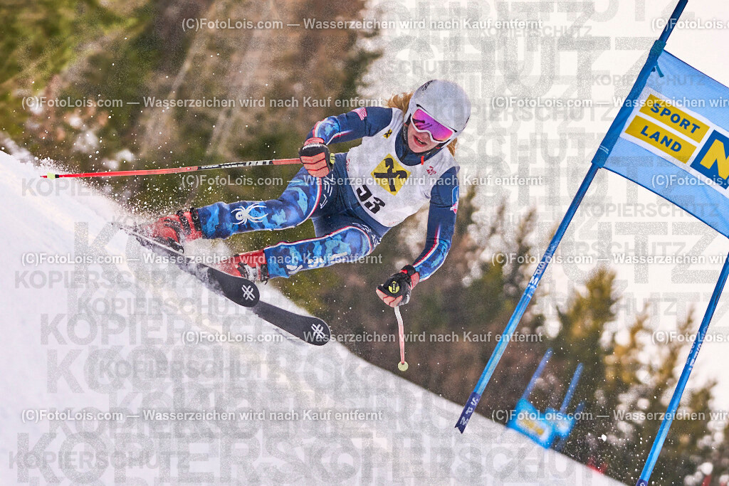 ALP0836_MastersCup-RTL-II_LKHF_Finz Daniela | NÖ Raiffeisen MastersCup, Jugend - Damen - Herren, Riesentorlauf-Rennen 2 auf der Fuchswaldpiste in Lackenhof am Ötscher, durchführender Verein: Schiklub Lackenhof, So 9. Februar 2025.