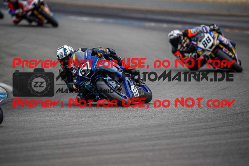 MaZZes_FotoMatrix_220924_1032 | PRO SUPERSTOCK