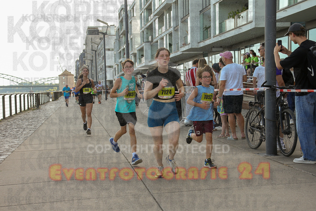 250920_1450_EX1_7784 | Sportfotografie im Rhein-Sieg Kreis, Köln, Bonn, NRW, Rheinland Pfalz, Hessen, etc. Unser Tätigkeitsfeld umfasst den Laufsport vom Volkslauf über den Marathon, Duathlon, Triathon bis zum Ultralauf wie Kölnpfad Ultra oder Schindertrail.